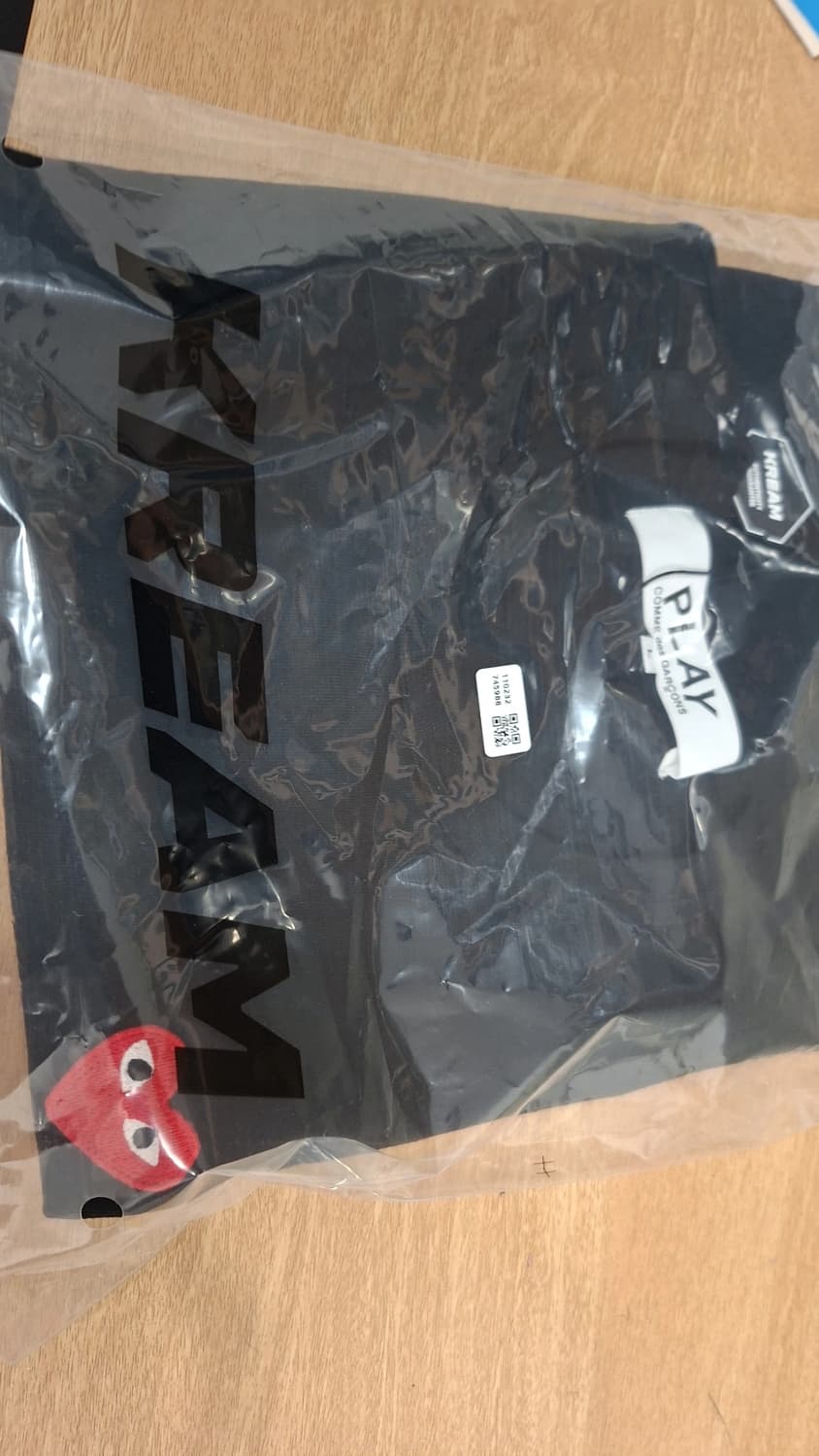 꼼데가르송 레드와펜 검정L 반팔 미착용 상품이미지2