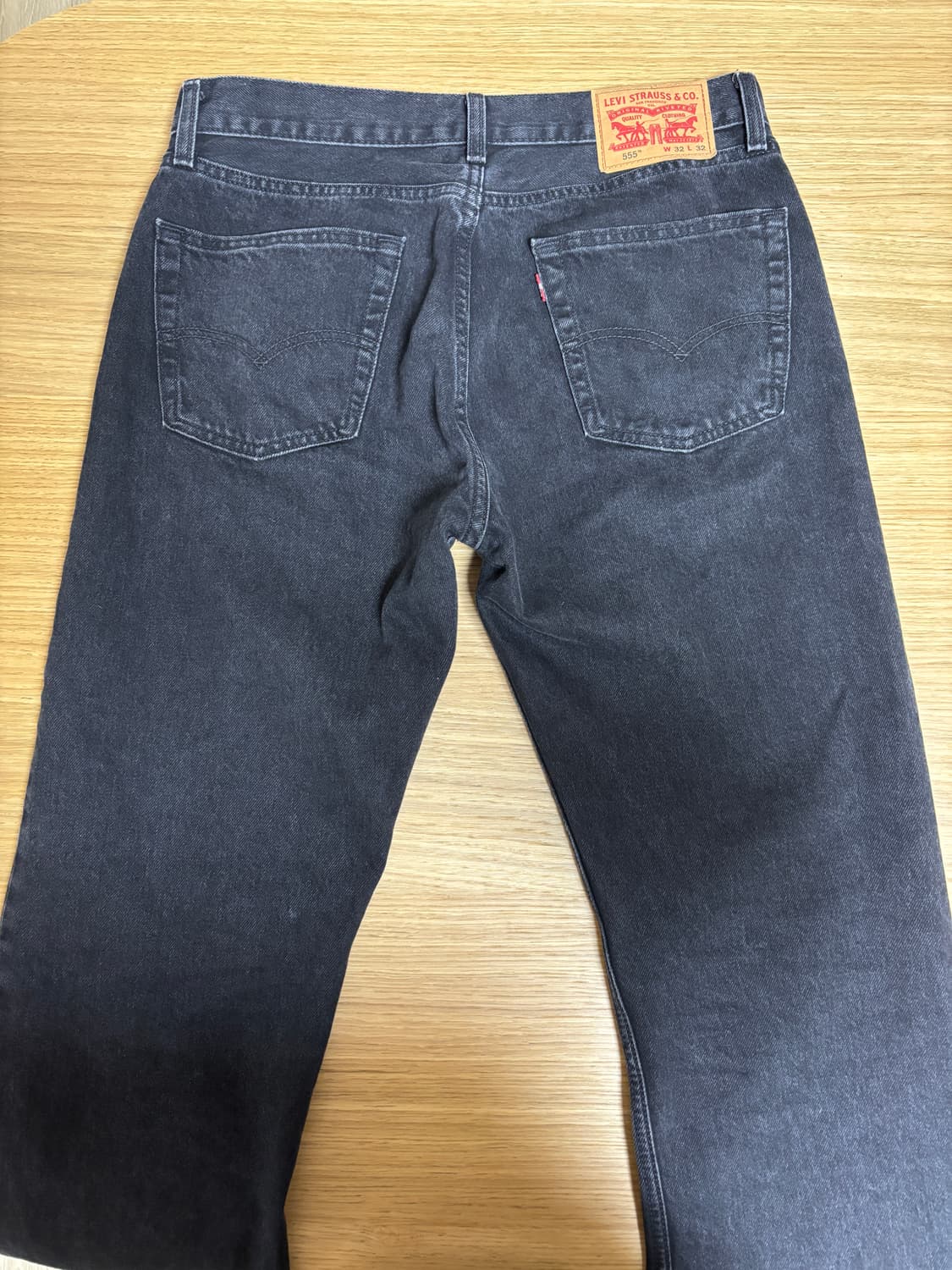 555 32x32 리바이스 릴렉스 스트레이트 블랙 진 상품이미지3