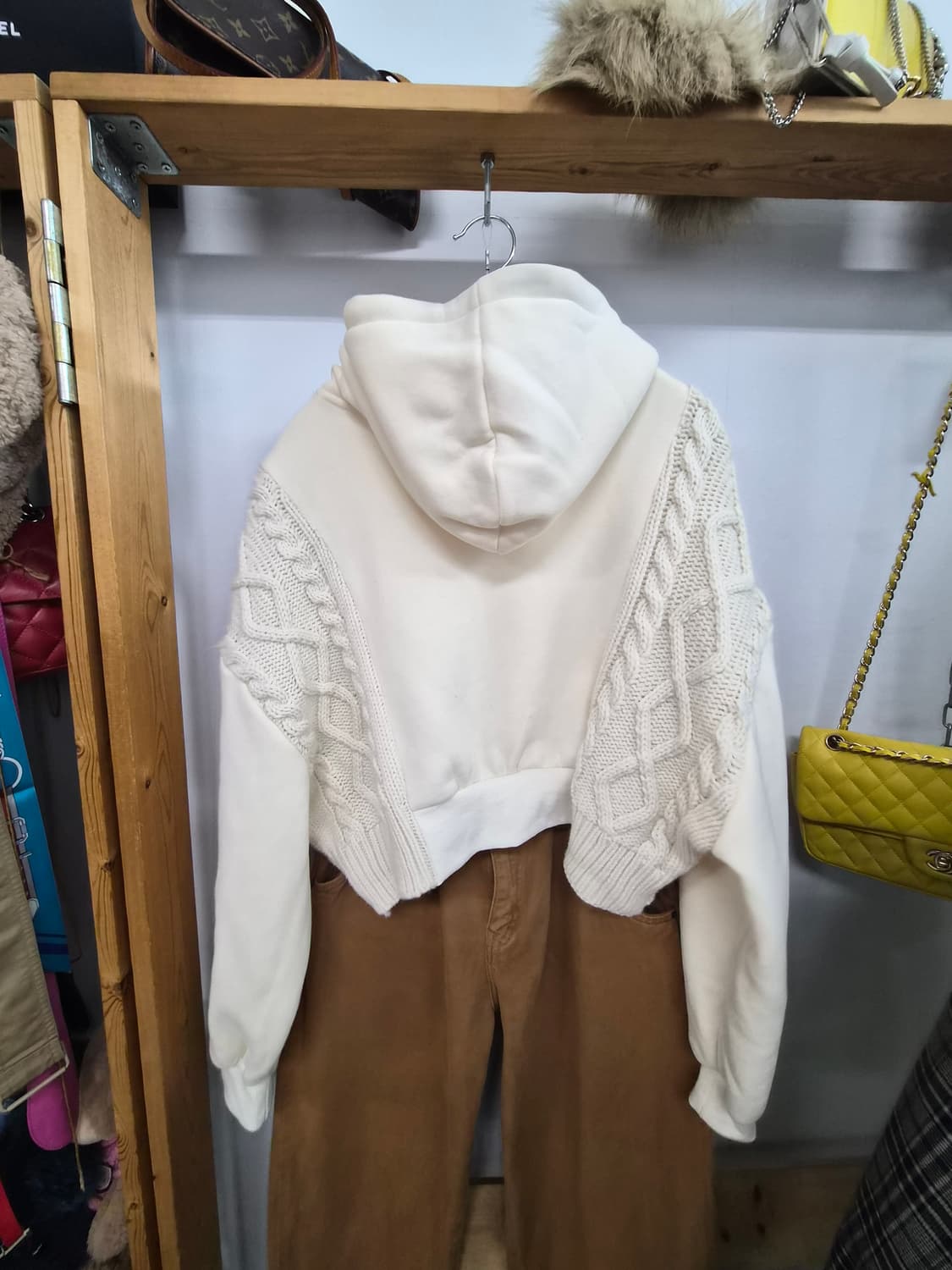 니트 케이블 후드. 자라 커브드 팬츠 상품이미지5