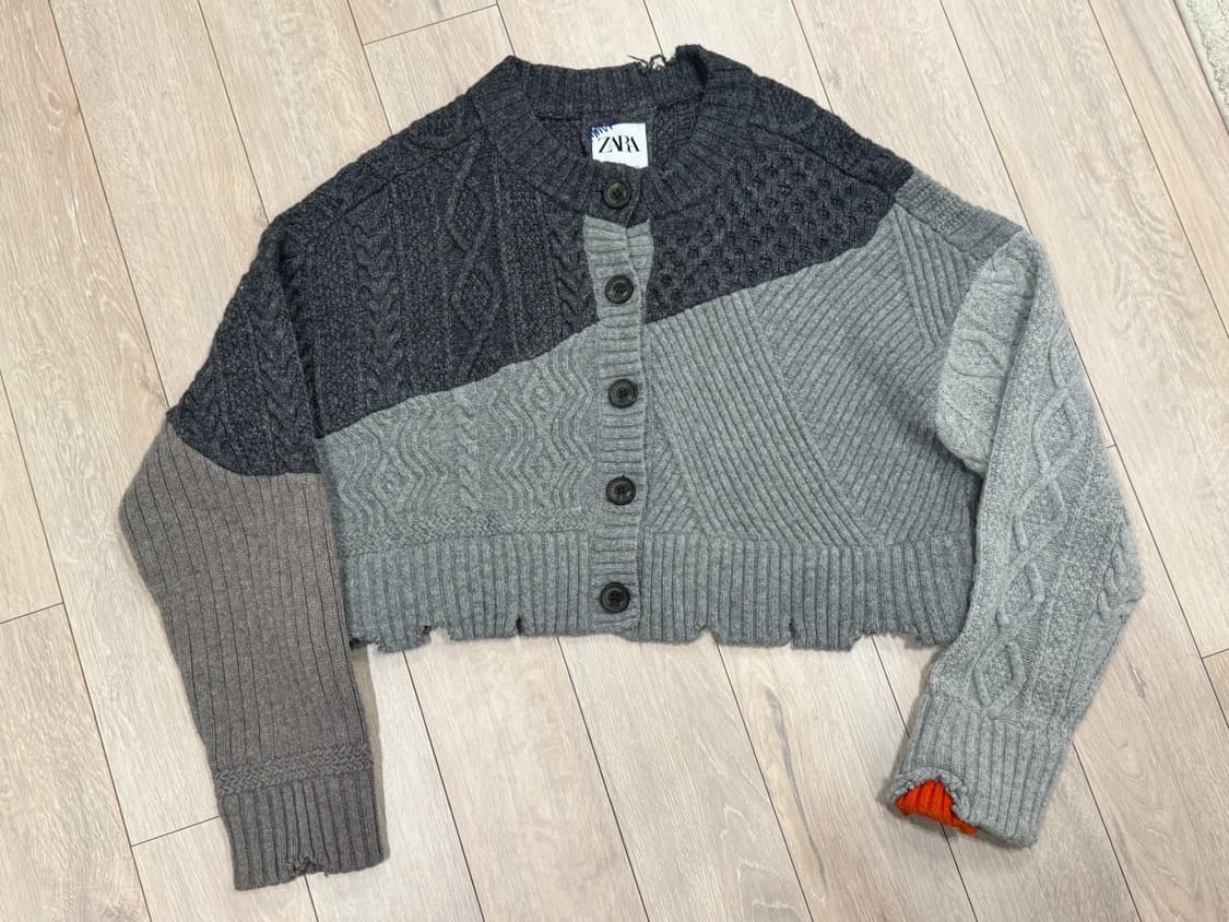 자라 x 아더에러 콜라보 니트 가디건 상품이미지1