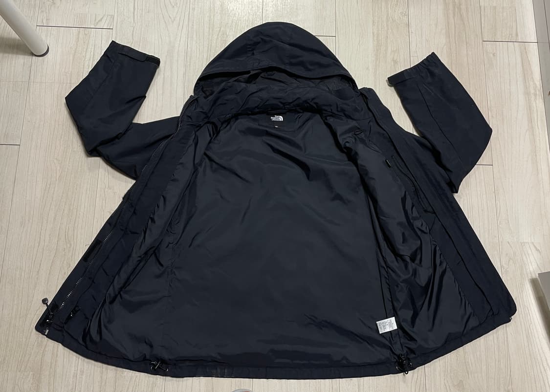 노스페이스 바람막이 블랙 남자 m(95) / 여자 L(100) 상품이미지2