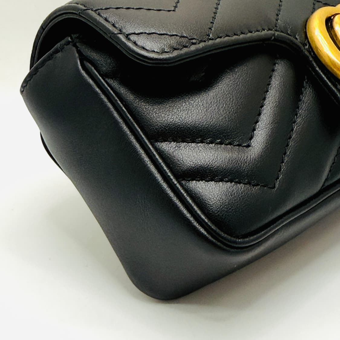 구찌 GG 마몽 마틀라세 미니백 상품이미지7