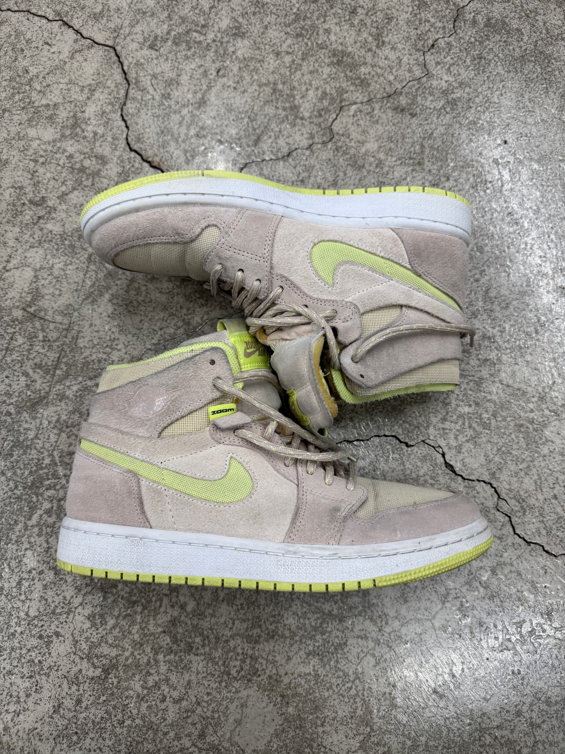 245 나이키 에어조던1 컴포트 트위스트레몬  상품이미지2