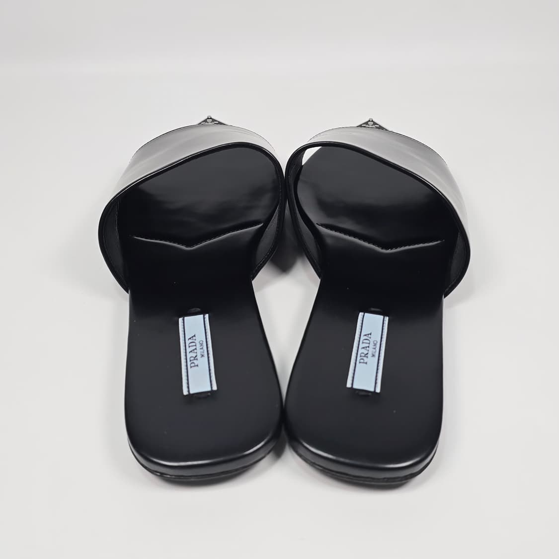 프라다 삼각로고 브러시디 러더 슬리퍼 뮬 ( 260 ) 상품이미지3