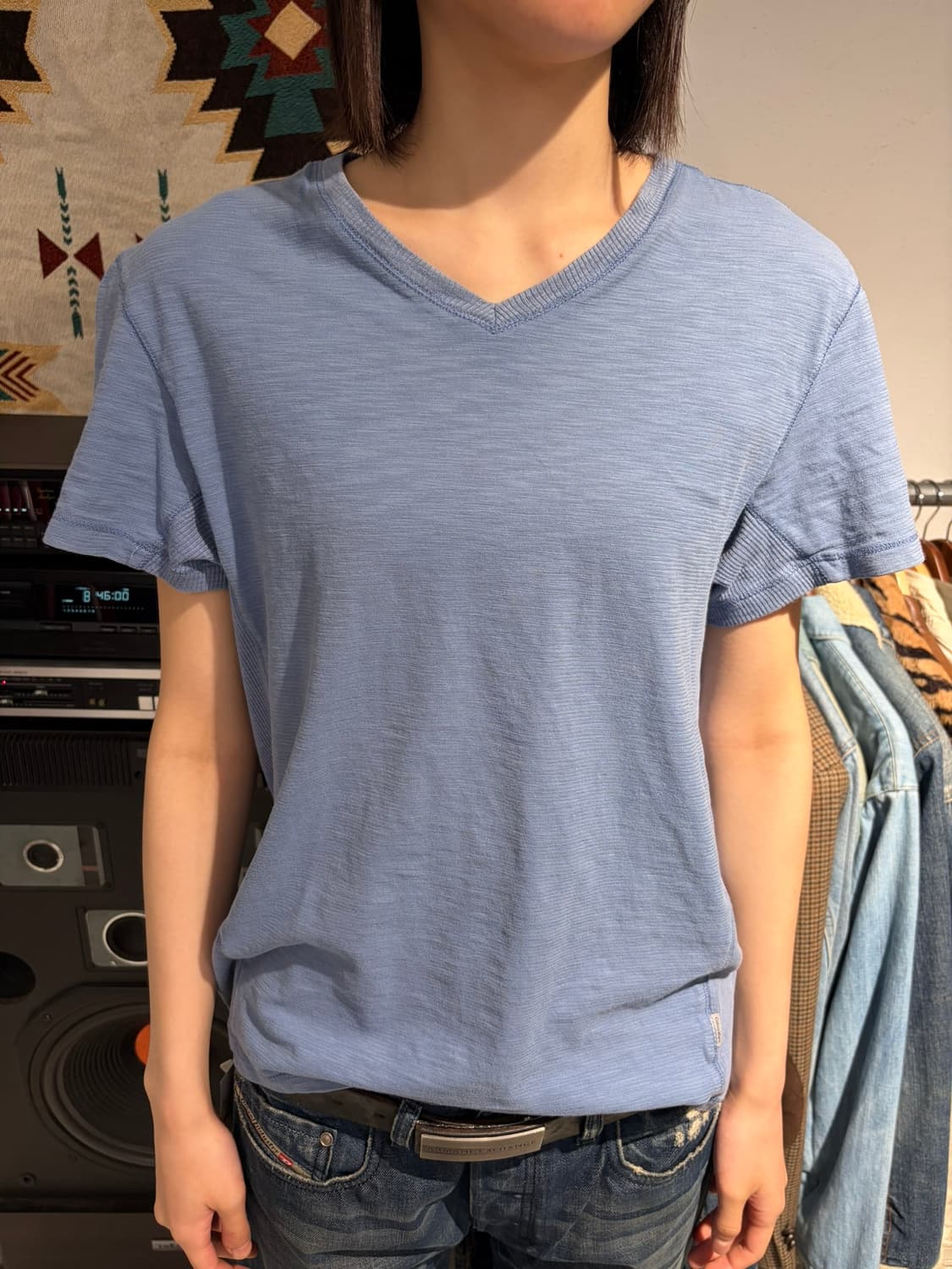 Calvin Klein 클린 무드 브이넥 반팔 티셔츠 상품이미지1