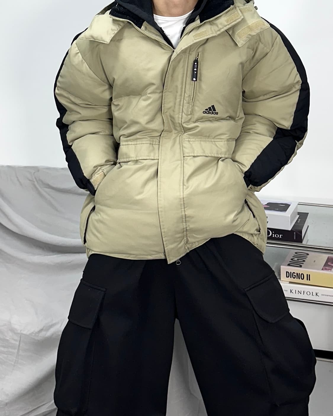 아디다스 올드스쿨 사이드라인 베이지 패딩 100 상품이미지2