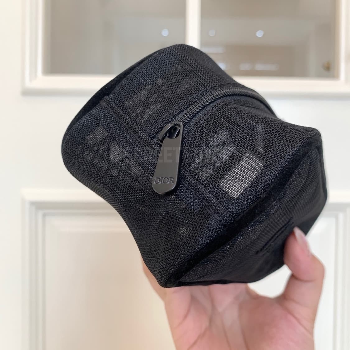 디올뷰티 까나쥬 메쉬 파우치 블랙 시즌 할인가 상품이미지4