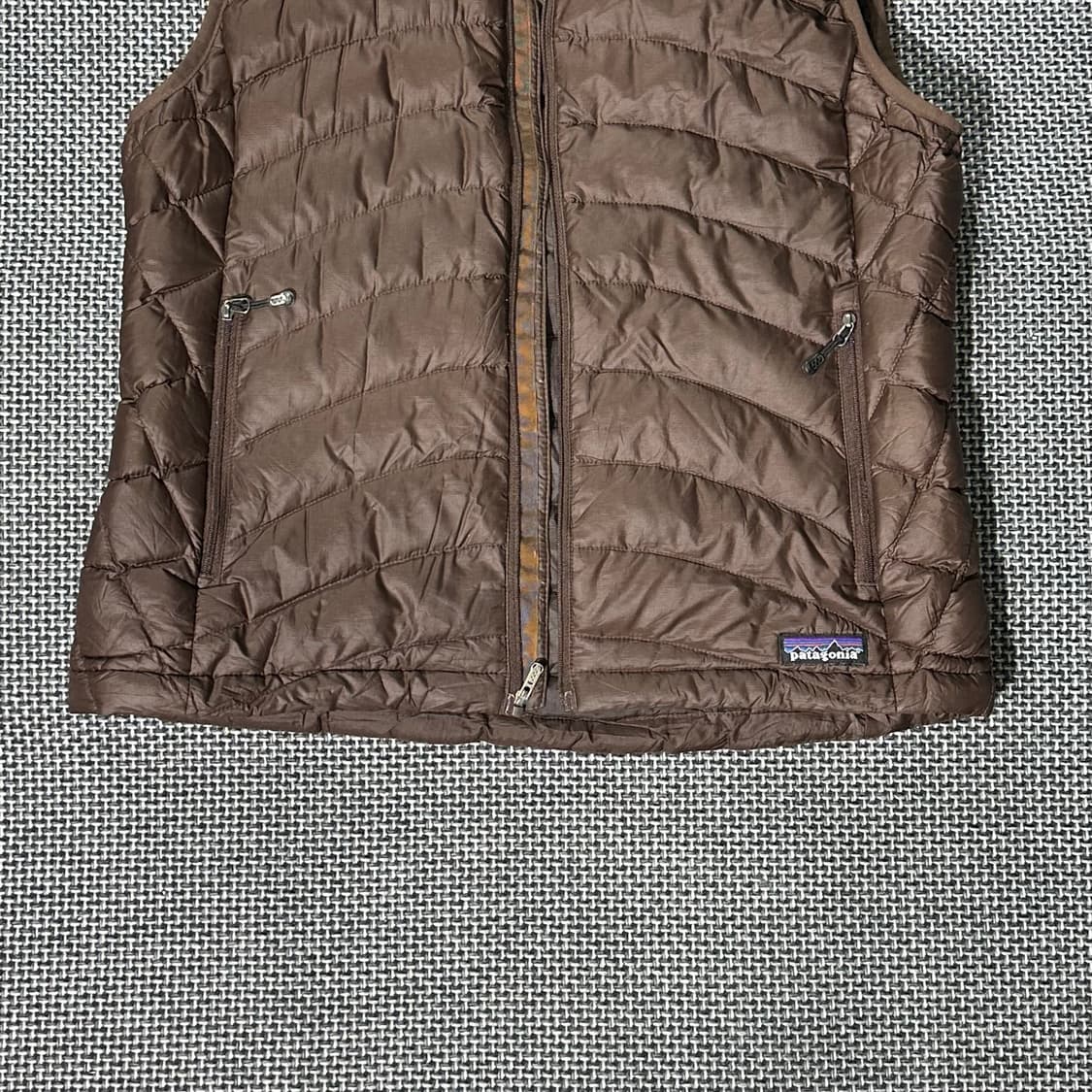파타고니아 경량 패딩베스트 (M/old-8216) 상품이미지3