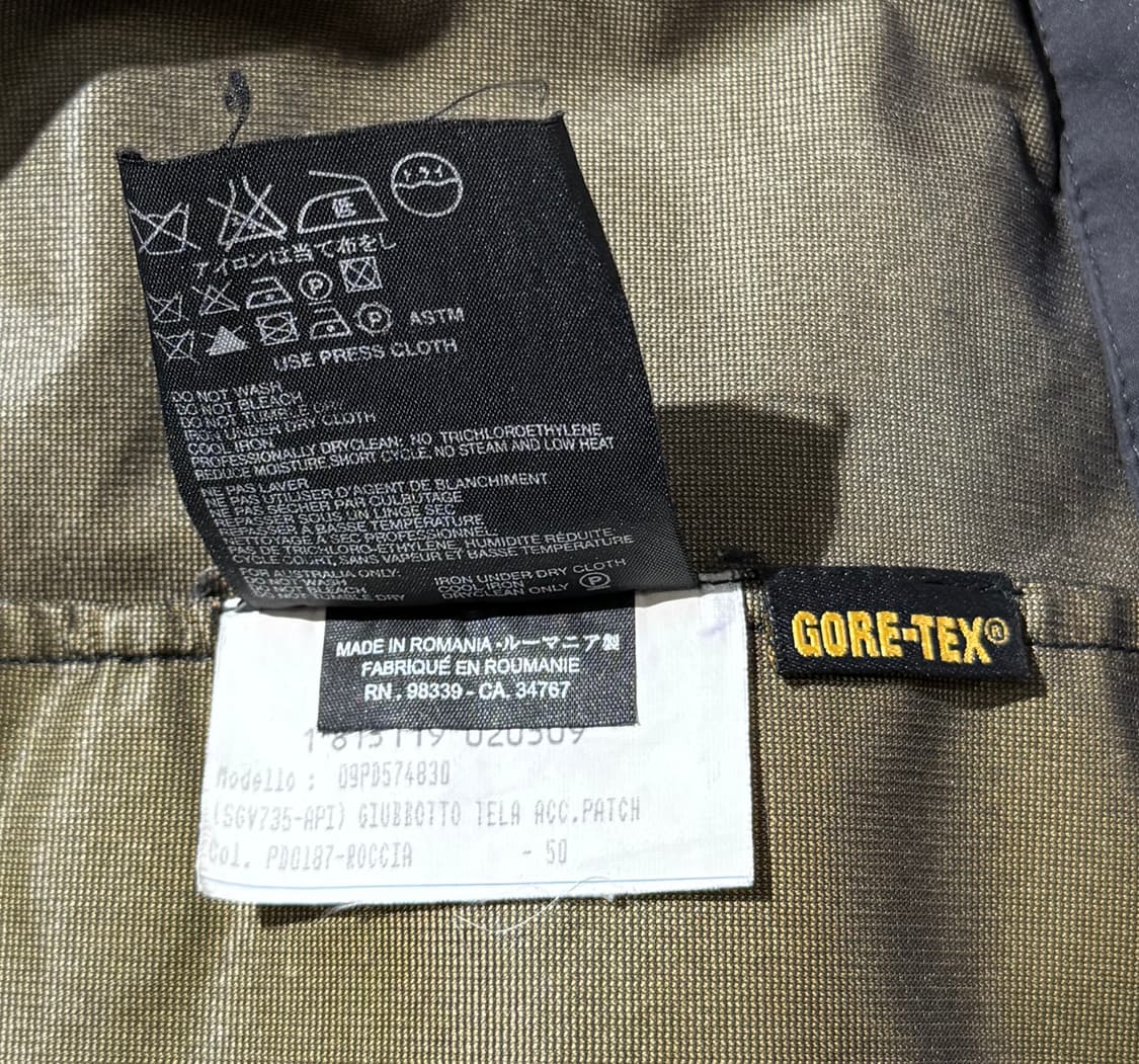 프라다 스포츠 2000‘s 레드탭 고어텍스 자켓 상품이미지7