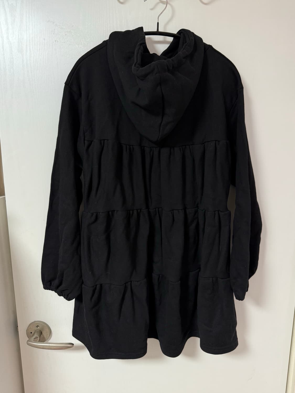 블랙 캉캉 후드 원피스 상품이미지2