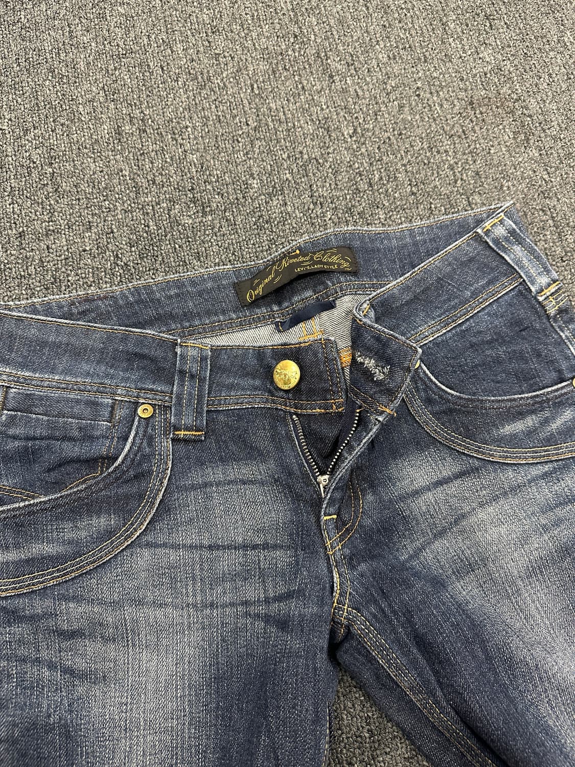 27) 리바이스 우먼스 와이드 부츠컷 워싱 데님팬츠 상품이미지5