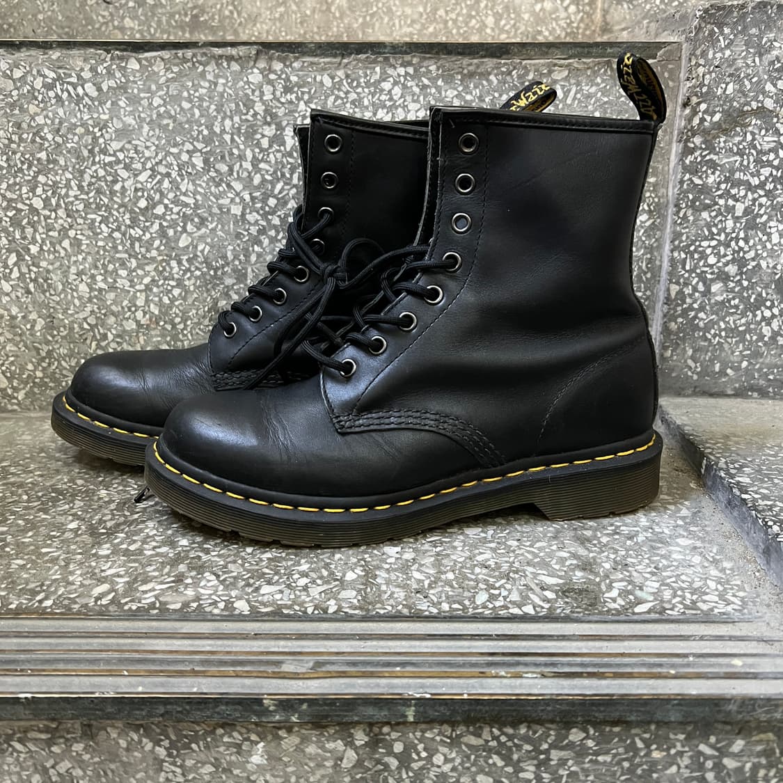 닥터마틴 1460 8홀 부츠 상품이미지2