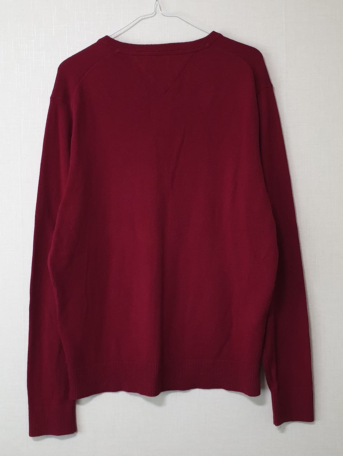 타미힐피거 브이넥 니트티  상품이미지2