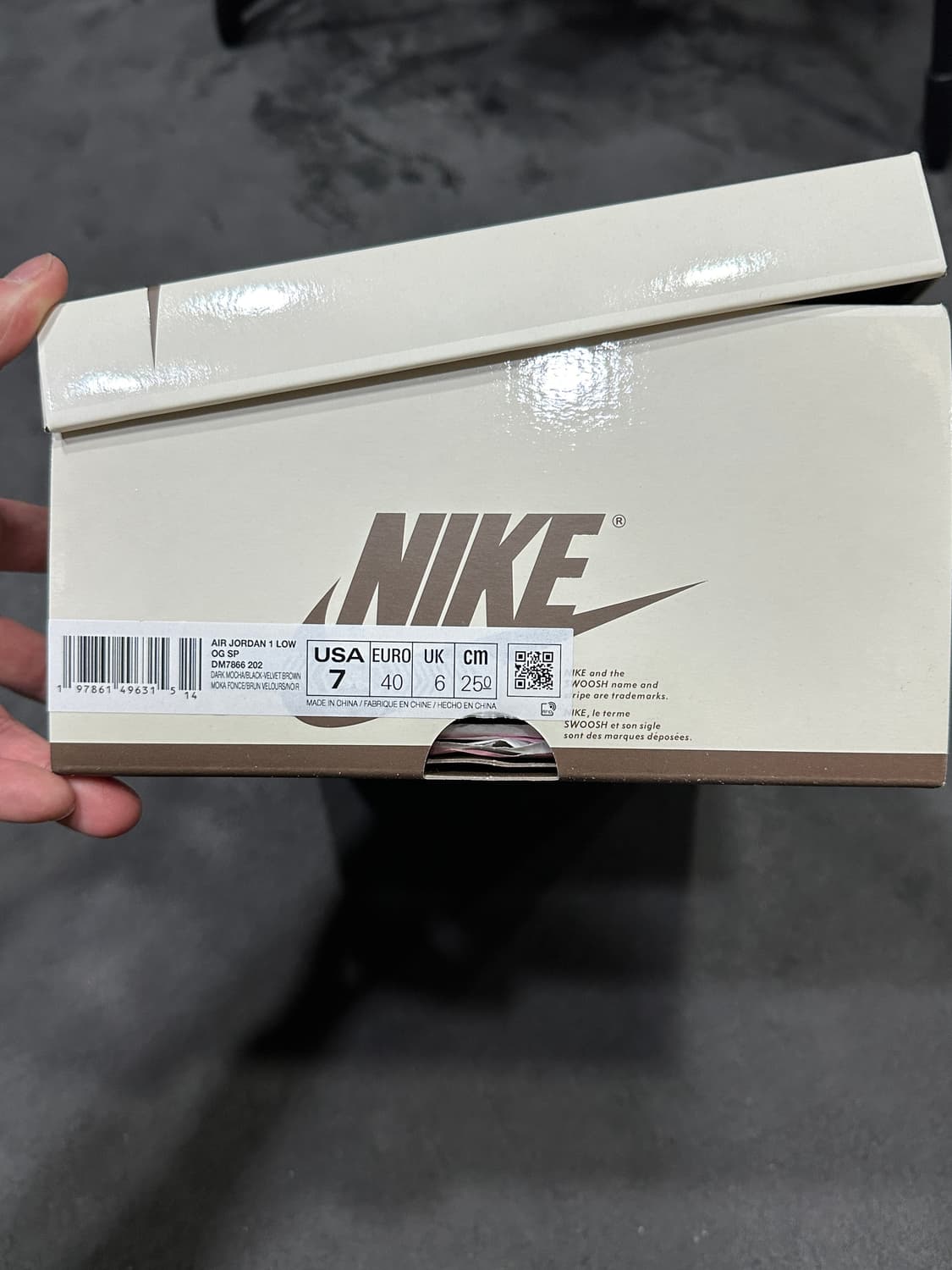 트레비스스캇 벨벳브라운 상품이미지4