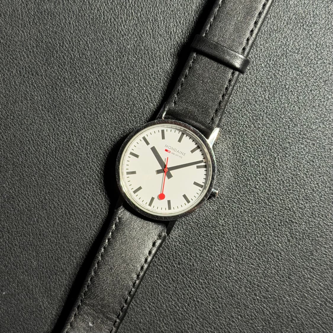 몬데인(Mondaine) 클래식 한화 36mm 상품이미지1