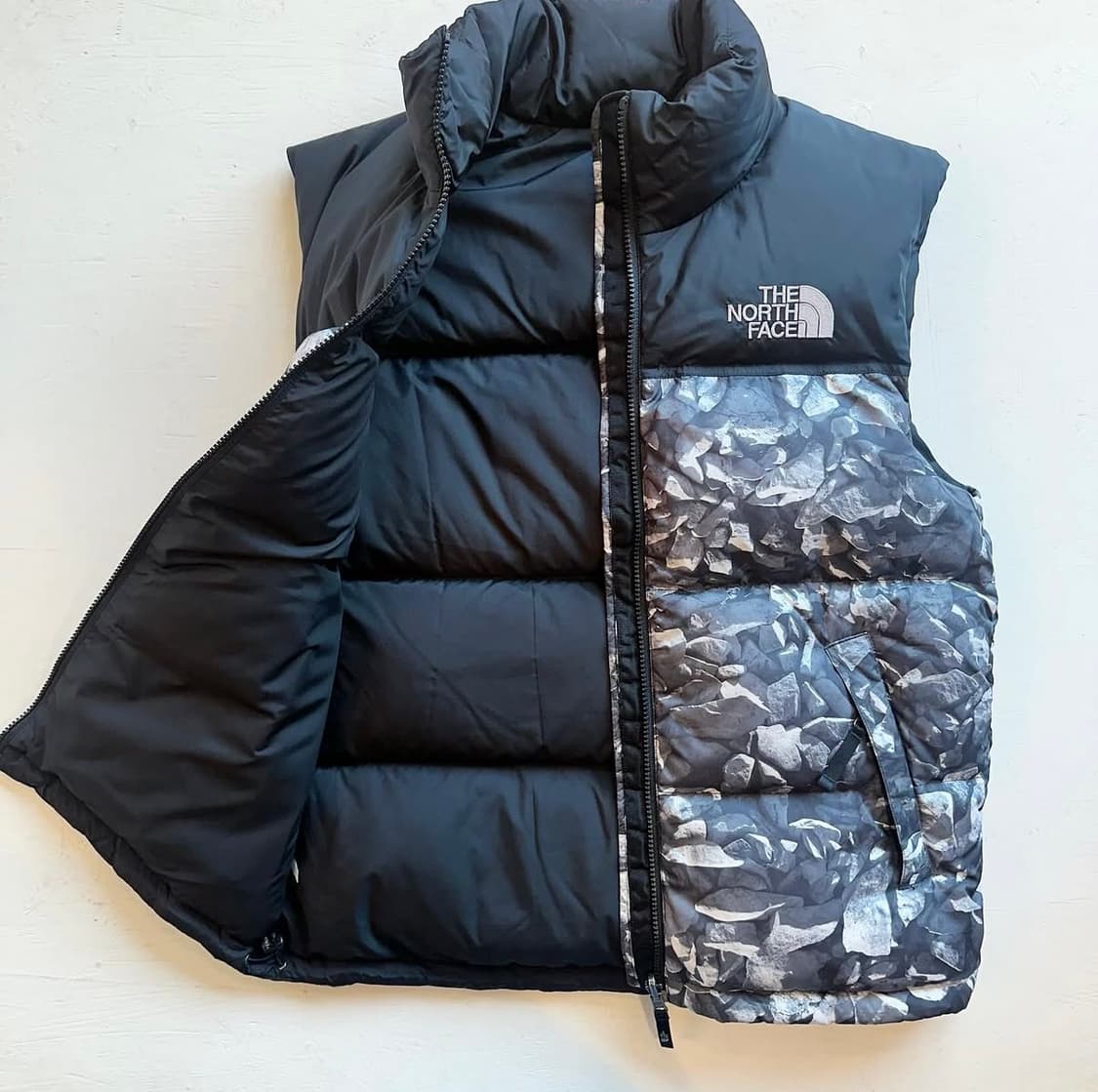 더노스페이스 700 구스다운 베스트 상품이미지6