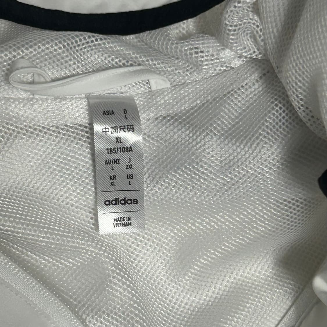 XL 아디다스 첼시 화이트 후드 바람막이 상품이미지4