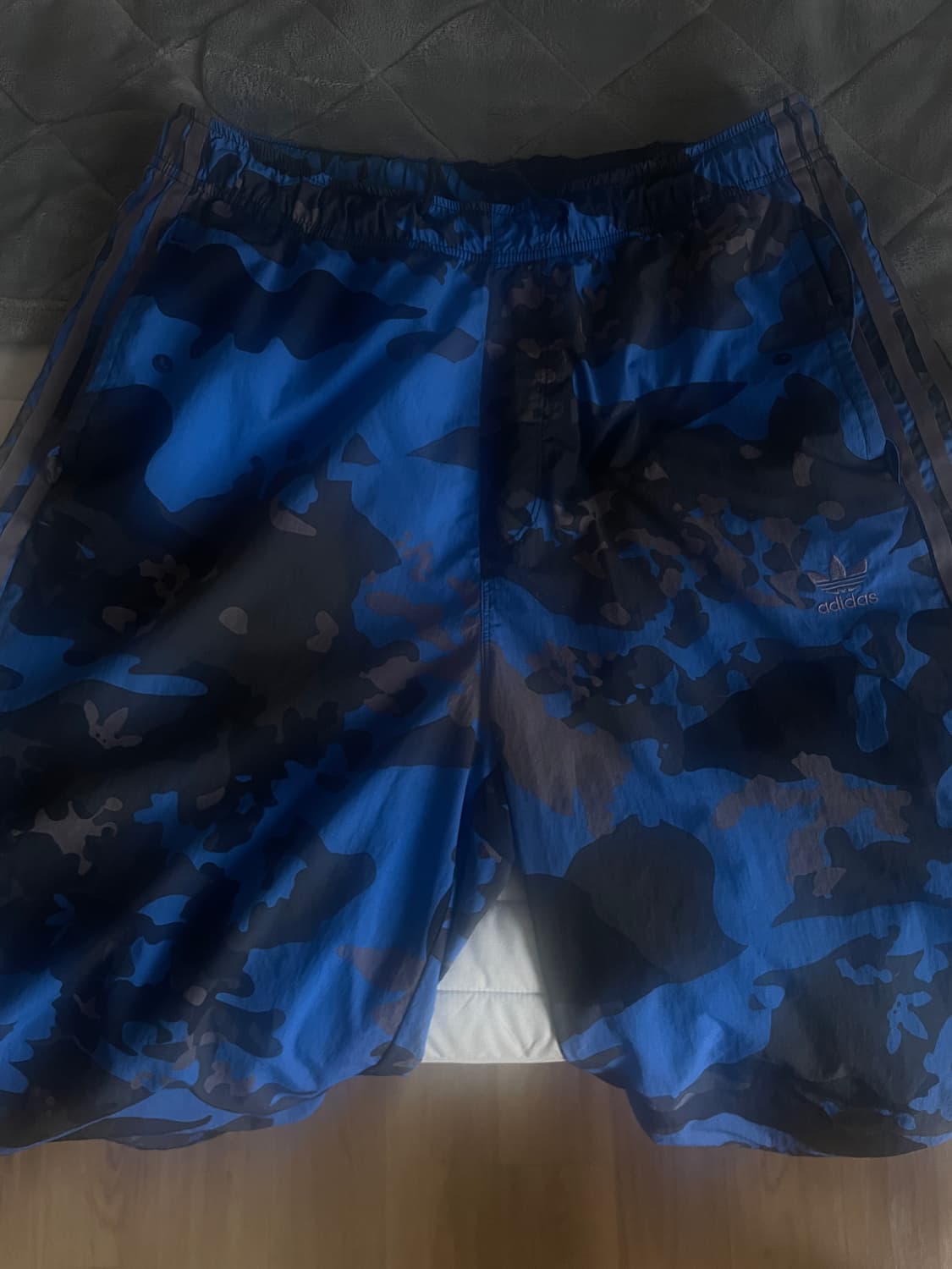 아디다스 카모 파라슈트 XL 상품이미지1