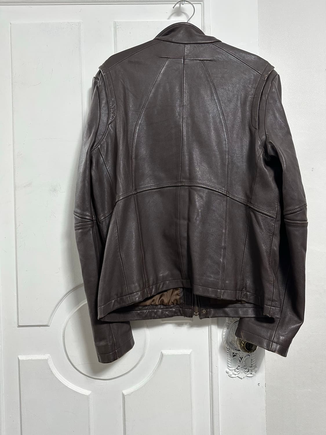 하이넥 절개 디테일 쉽스킨 자켓 상품이미지2