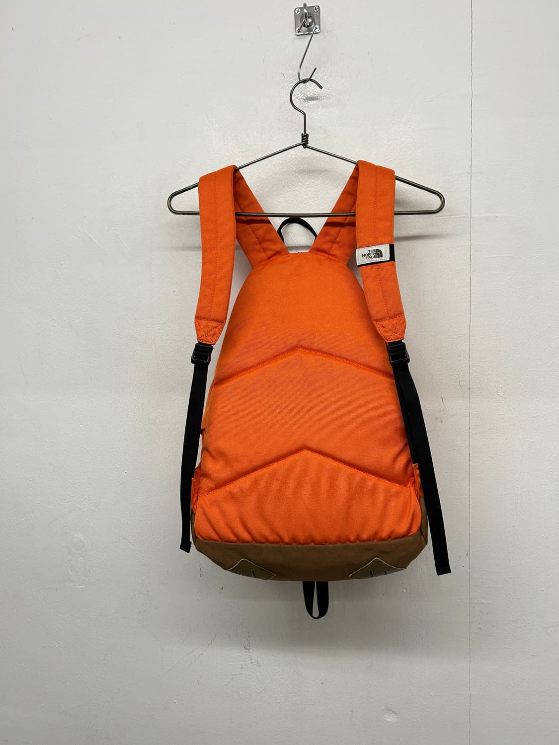 노스페이스 오렌지 백팩 가방 상품이미지3