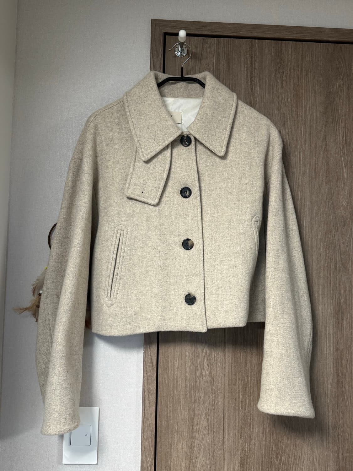 에이치에이트 숏자켓 베이지 상품이미지1