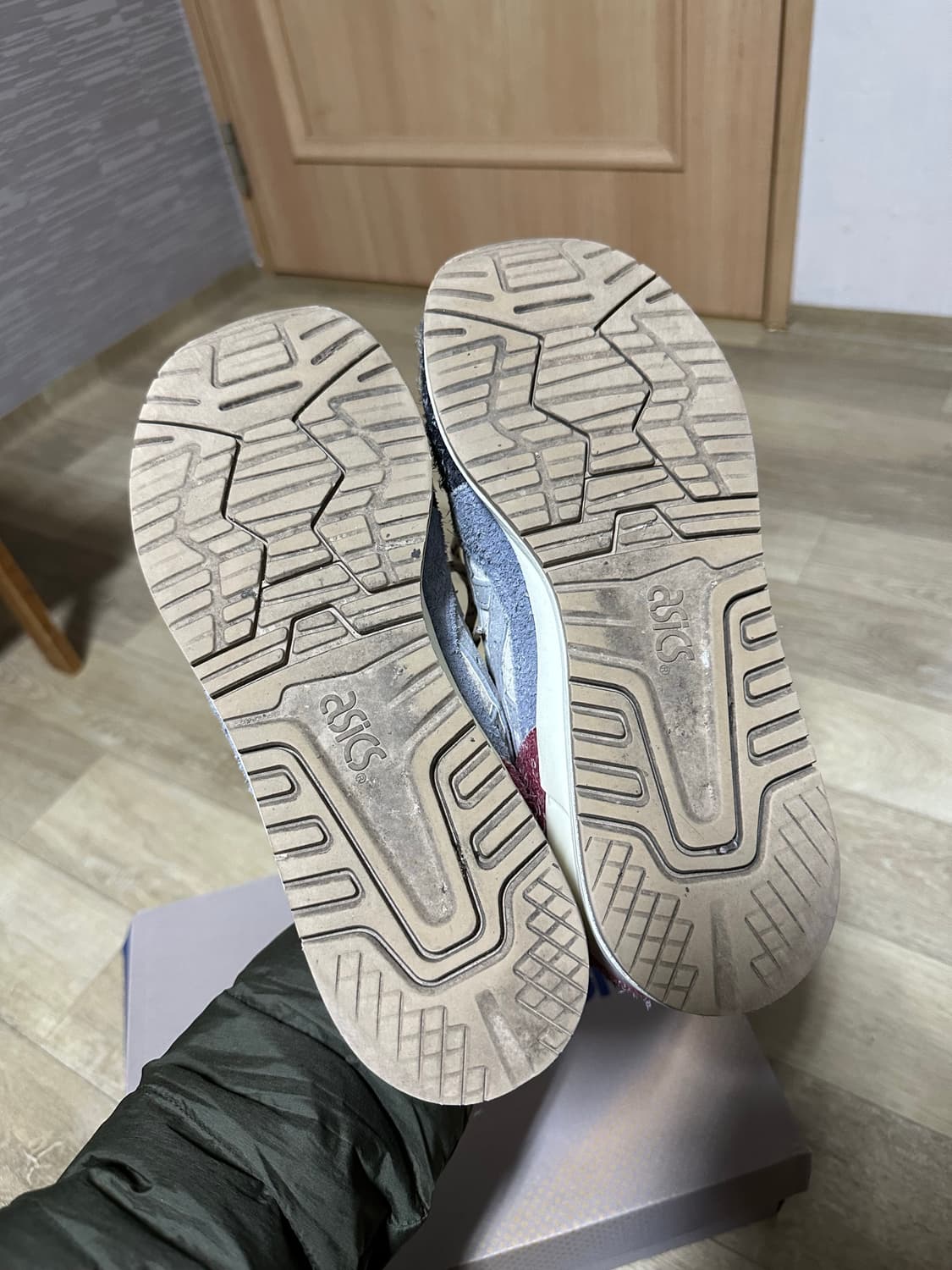 아식스 x 키스 젤 라이트 3 리마스터드 서울 크림 상품이미지8