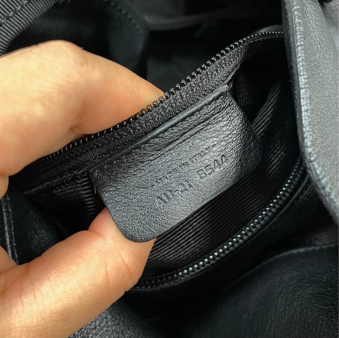 살바토레페라가모 블랙 빈티지 레더 토트백 숄더백 상품이미지9