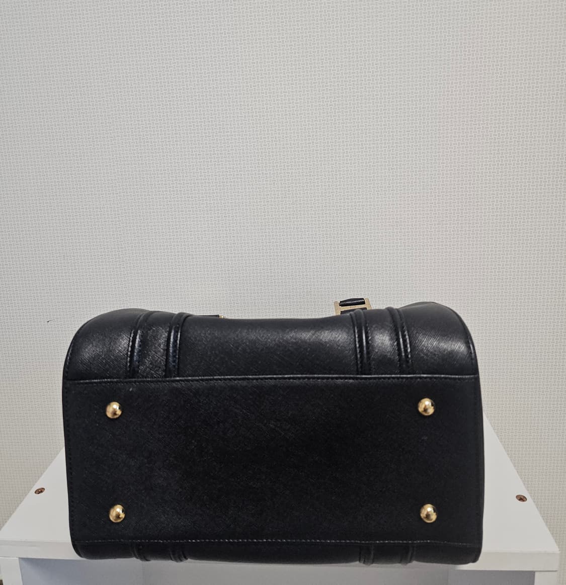 MCM 블랙 보스턴백 상품이미지4