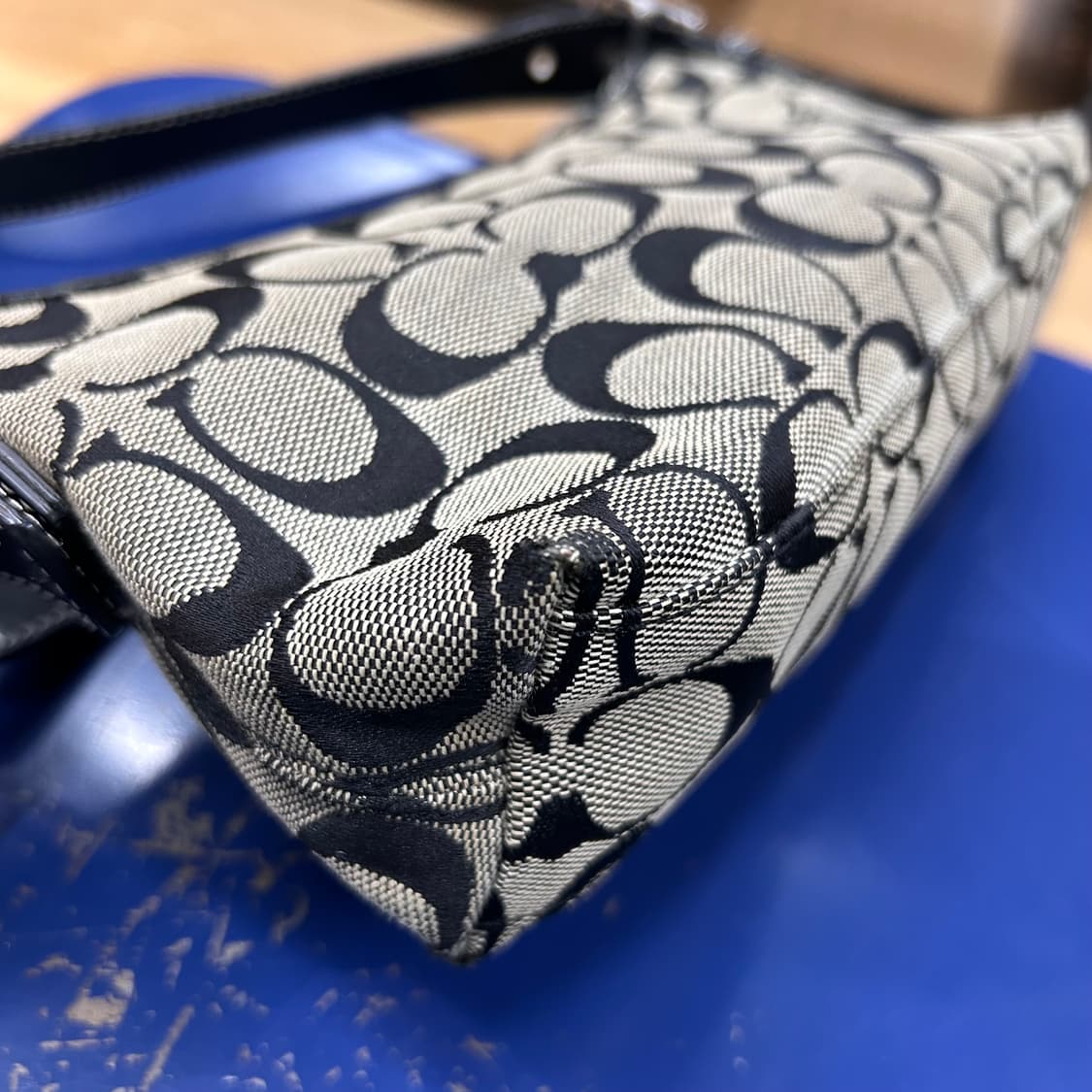 Coach C Logo Mini Bag 상품이미지4