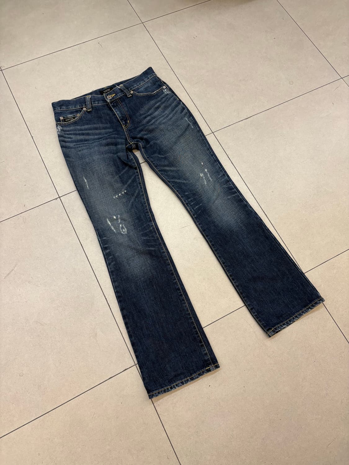 버버리 블랙라벨 디스트레스드 데님 상품이미지2