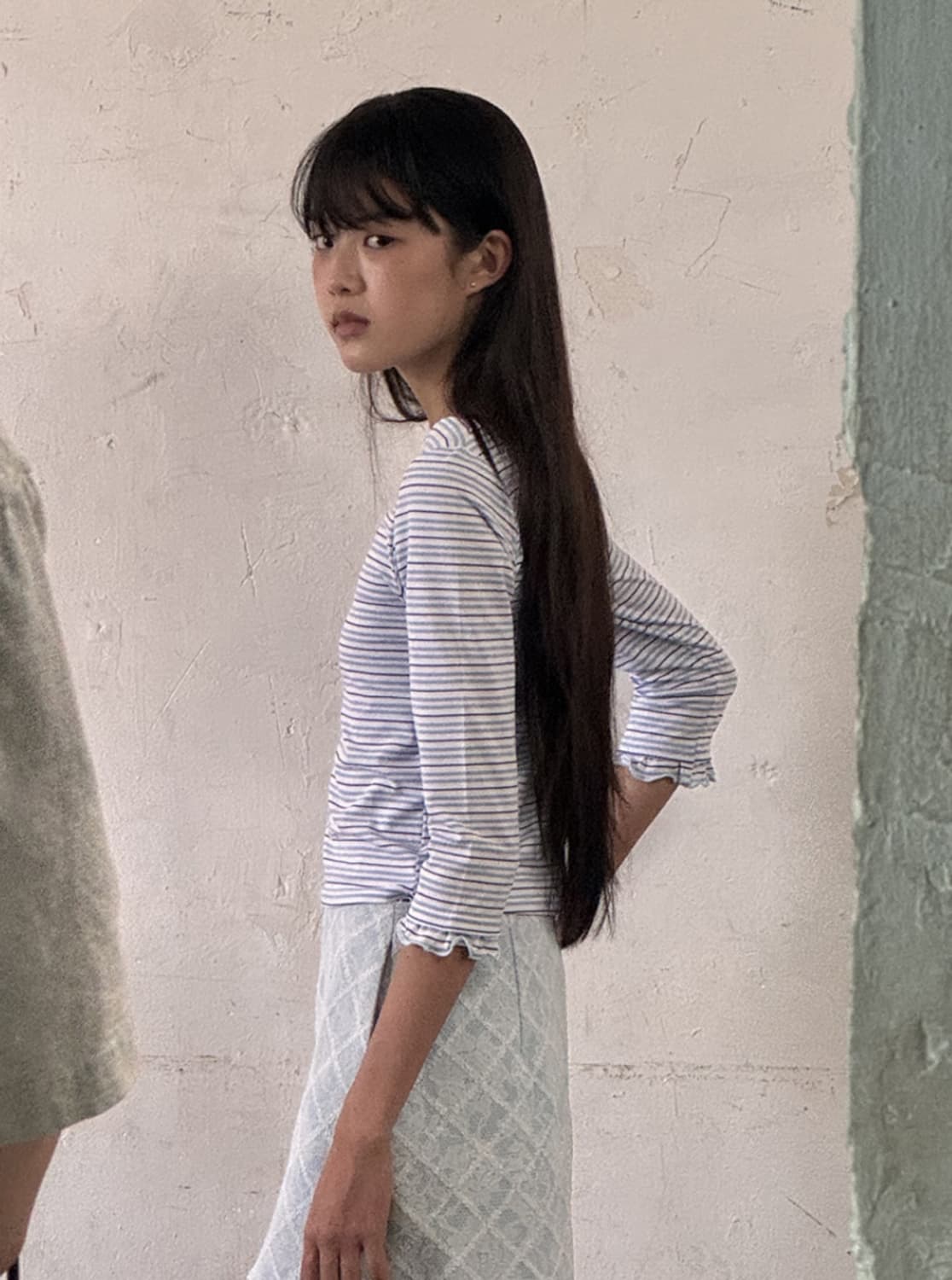 호쿠스포쿠스 슬리브 러플 스트라이프 티 상품이미지2