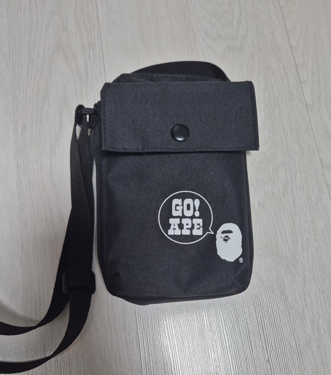베이프 bape 스마트 2024년 2월 잡지 부록 크로스백 상품이미지2