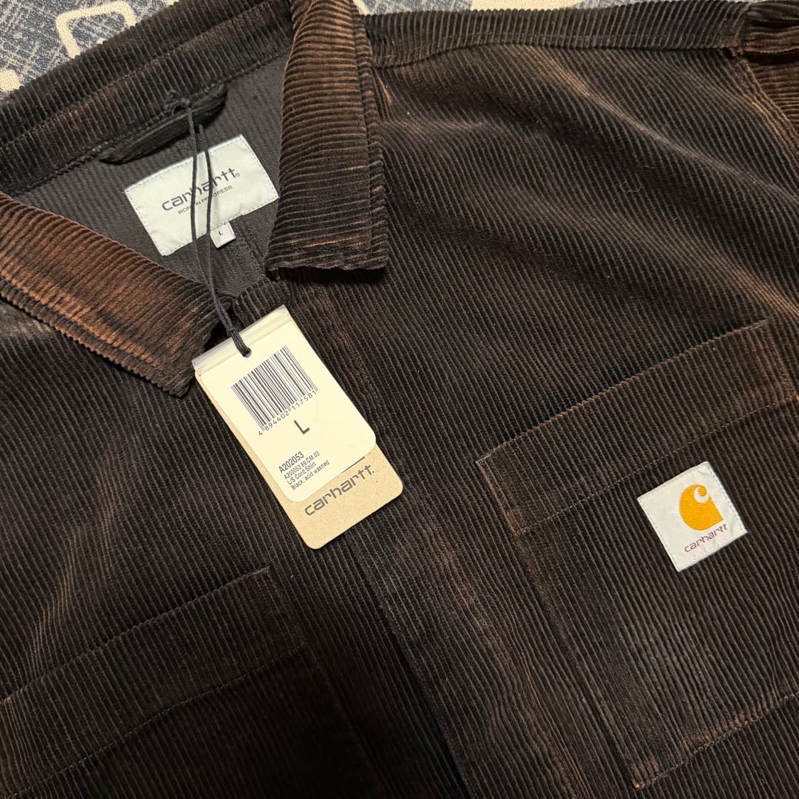 칼하트 WIP L/S 코드 코듀로이 셔츠 블랙 에이지드 워싱 상품이미지2