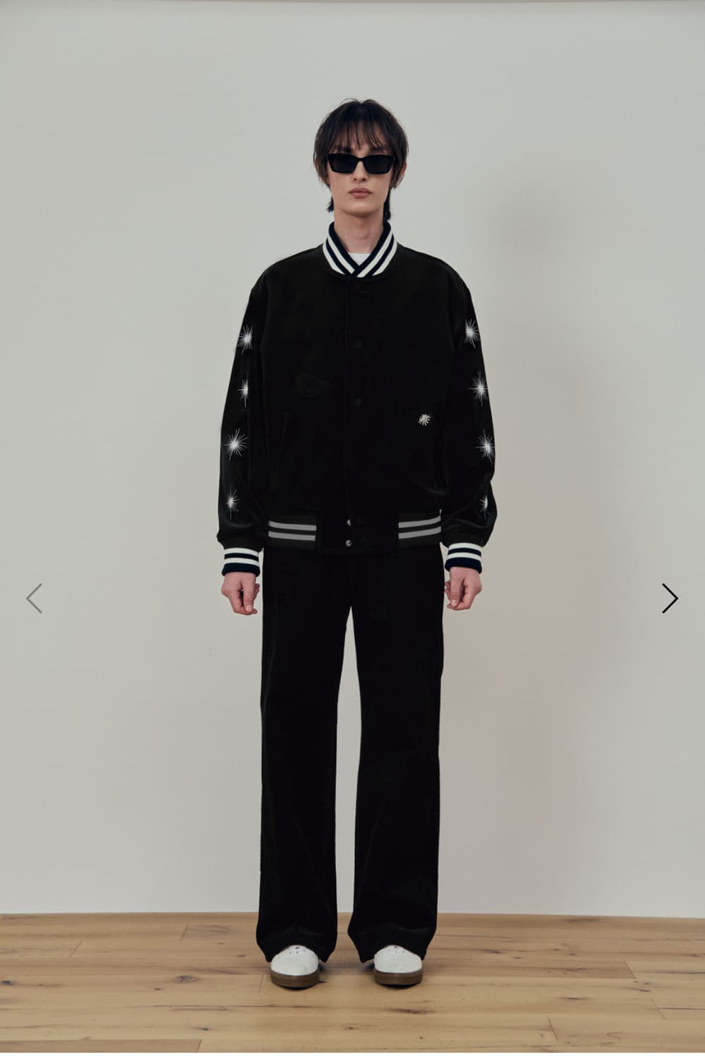 에스티유 Embroidery Velvet Varsity Black M 상품이미지1