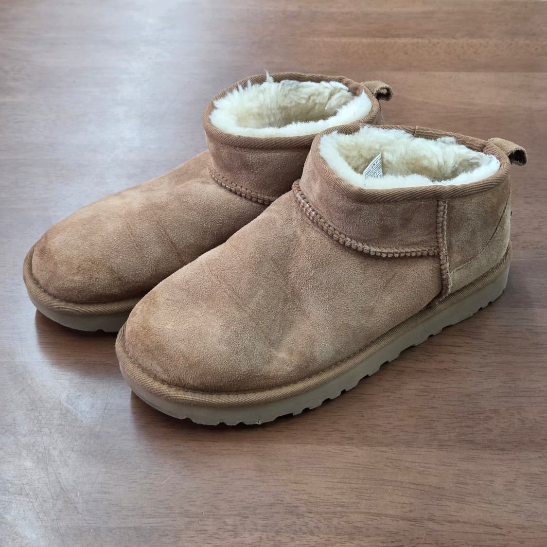 어그 클래식 울트라 미니 240 상품이미지3