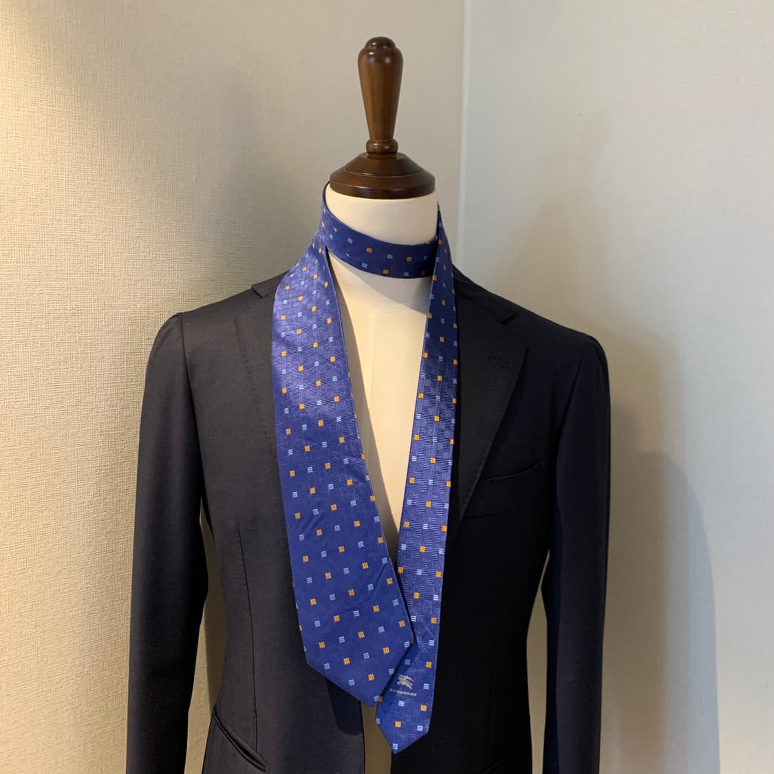 버버리(BURBERRY) 신형라벨 최상급 명품넥타이 체크무늬 9.4cm 상품이미지1