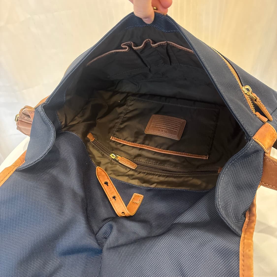 정품 TUMI 나일론 크로스백     상품이미지8