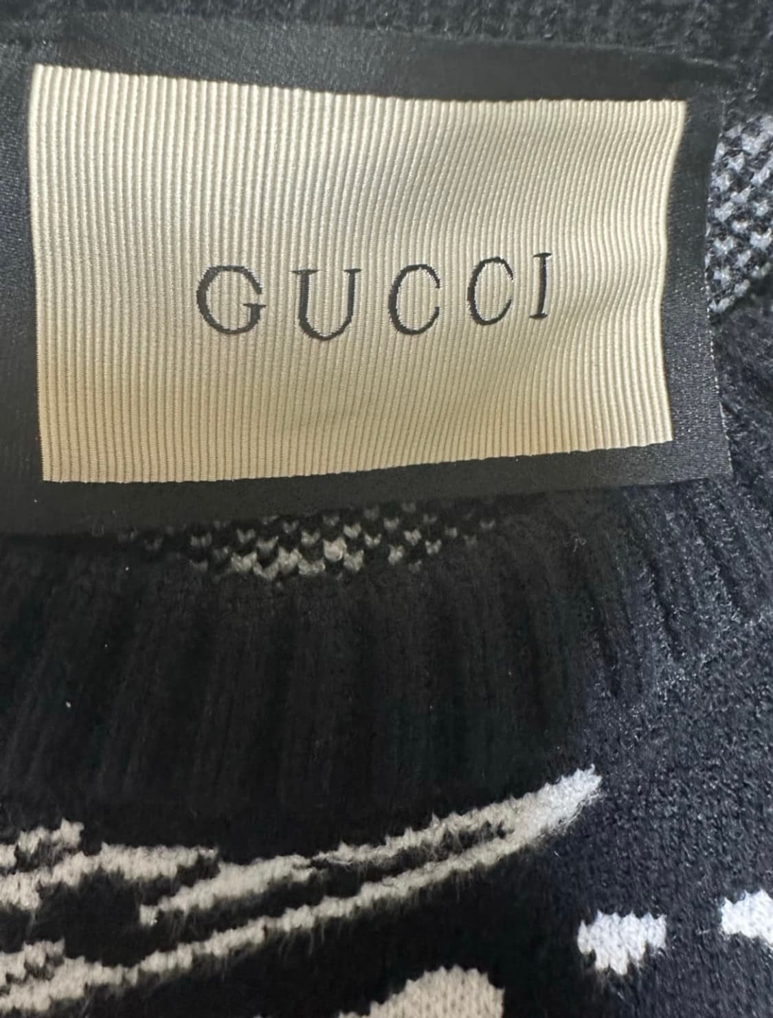 구찌 GG 로고 블랙 니트 스웨터 정품 상품이미지6