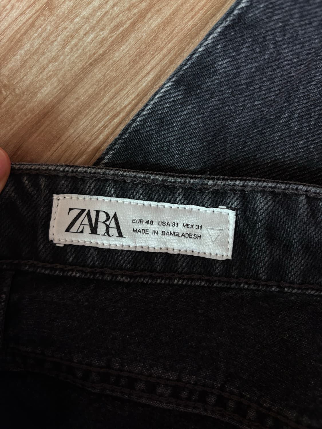 자라 zara 블랙 데님 스트레이트핏 31 상품이미지3