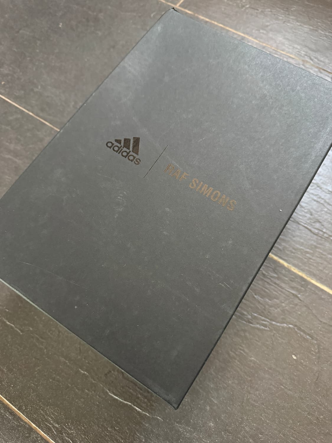 Raf Simons 라프 시몬스 아디다스 오즈위고 버니크림 270 상품이미지3