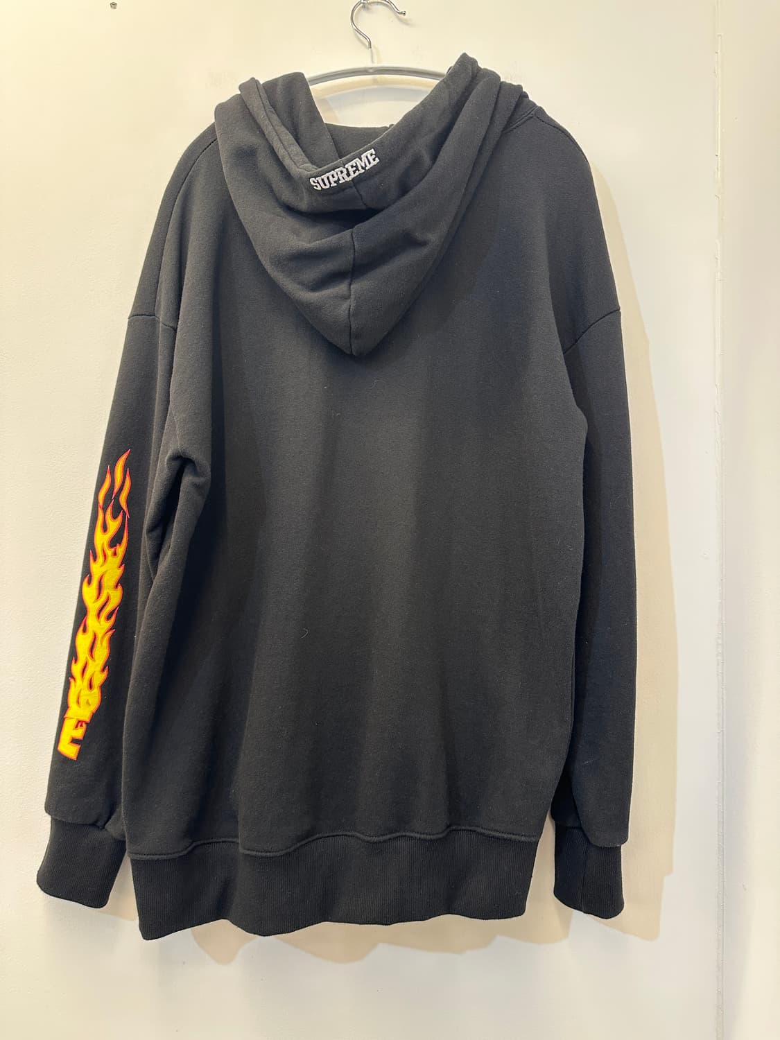 수프림 트래셔 프린팅 블랙 후드티 상품이미지2