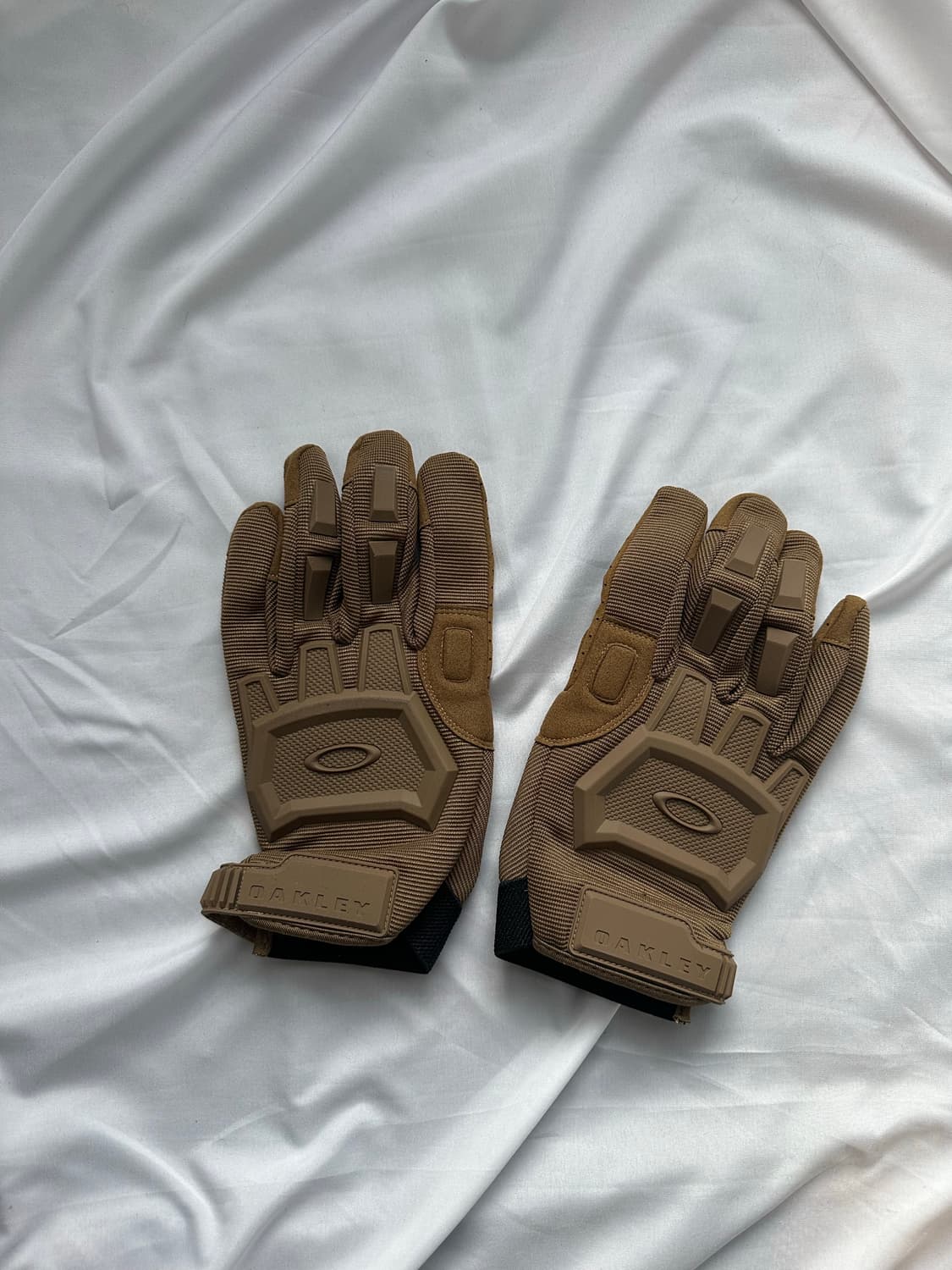 오클리 스웨이드 바이커 글러브 상품이미지1