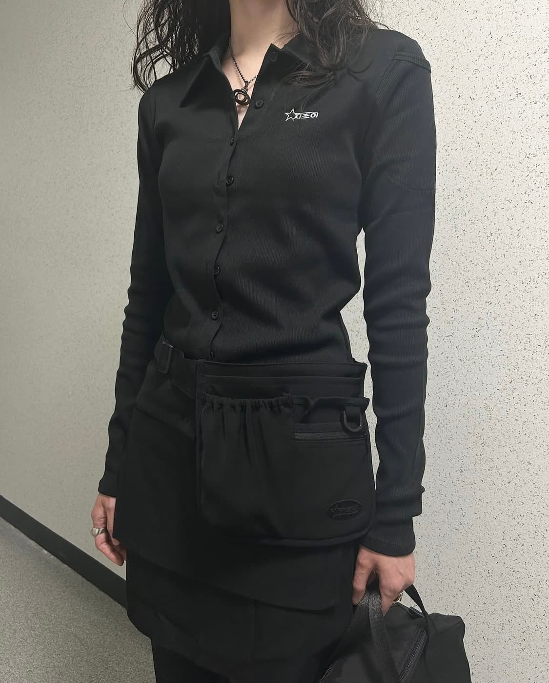 Jichoi 23ss 버튼 셔츠 black 상품이미지1