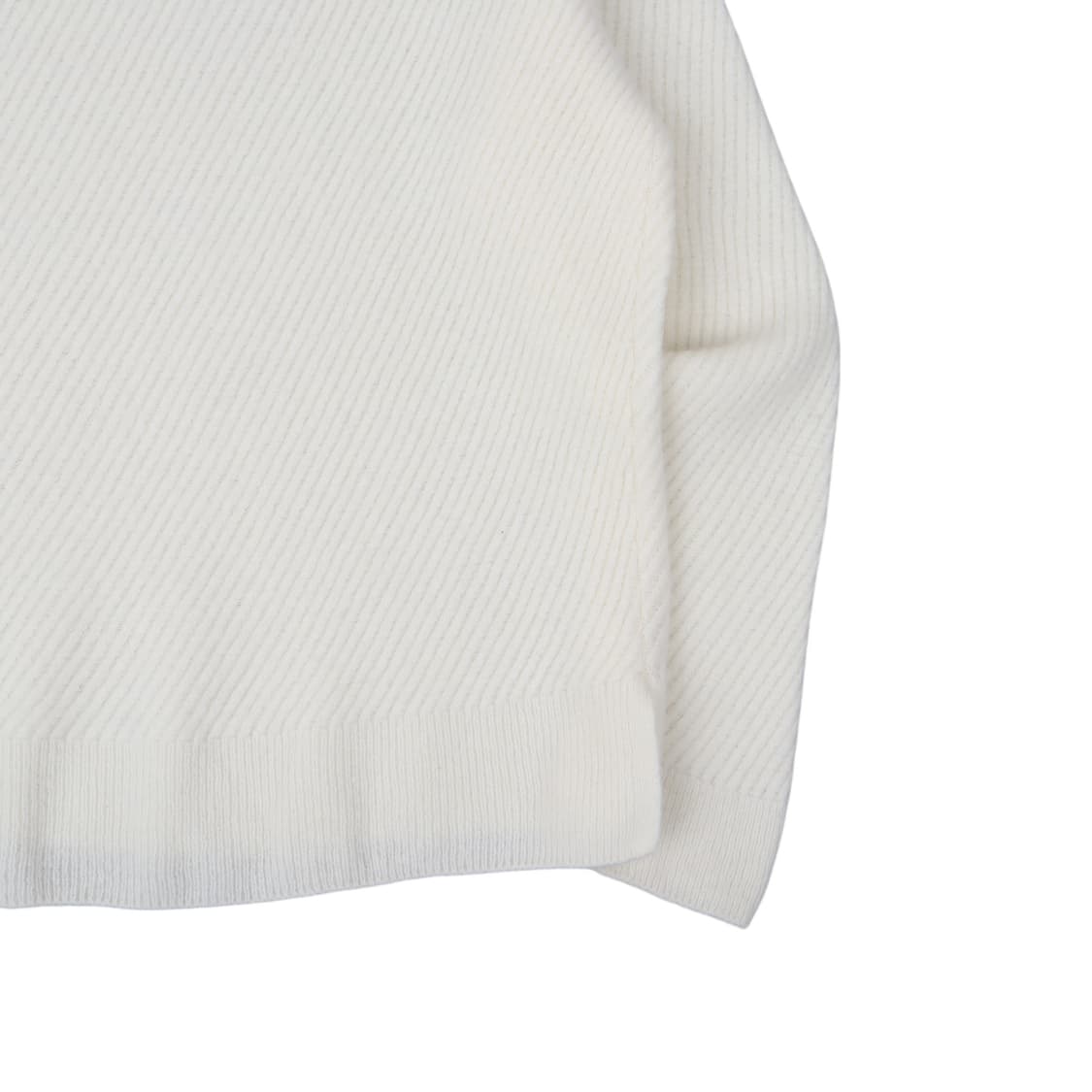 솔리드옴므 22fw 크로스케이블 니트 스웨터 상품이미지6