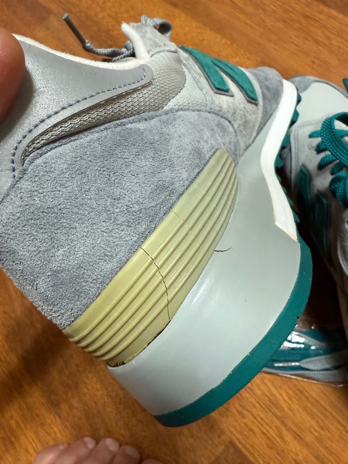 New Balance 1300 AR1 Alife  상품이미지8