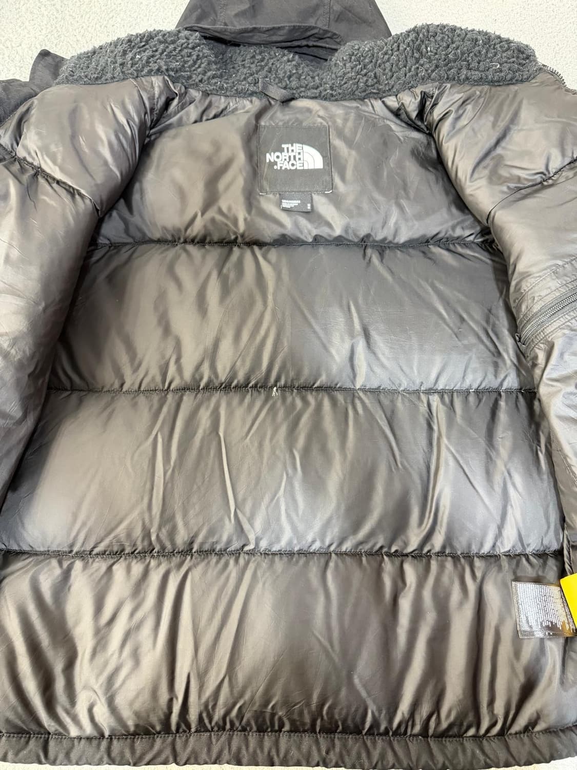 17FW 노스페이스 쉐르파 눕시 패딩 블랙 상품이미지3