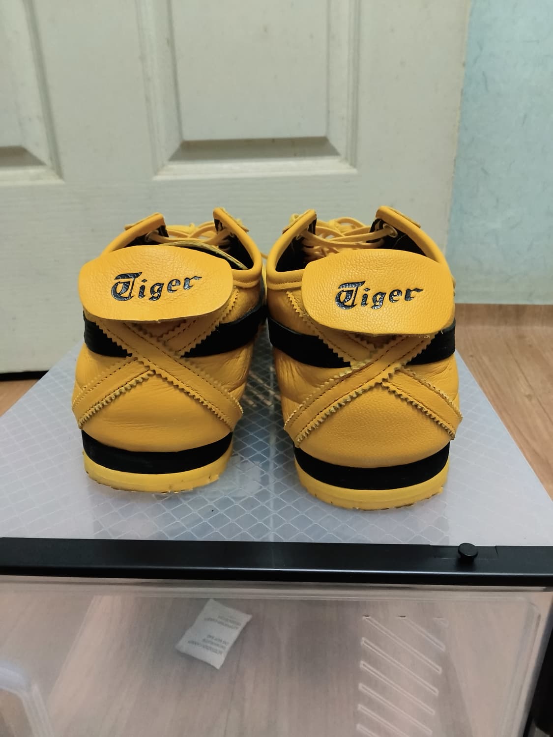 급처)오니츠카타이거 멕시코66 SD 옐로우 블랙 265 상품이미지3