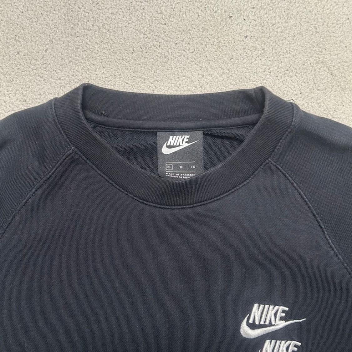 나이키 월드투어 맨투맨 블랙 XL 상품이미지4