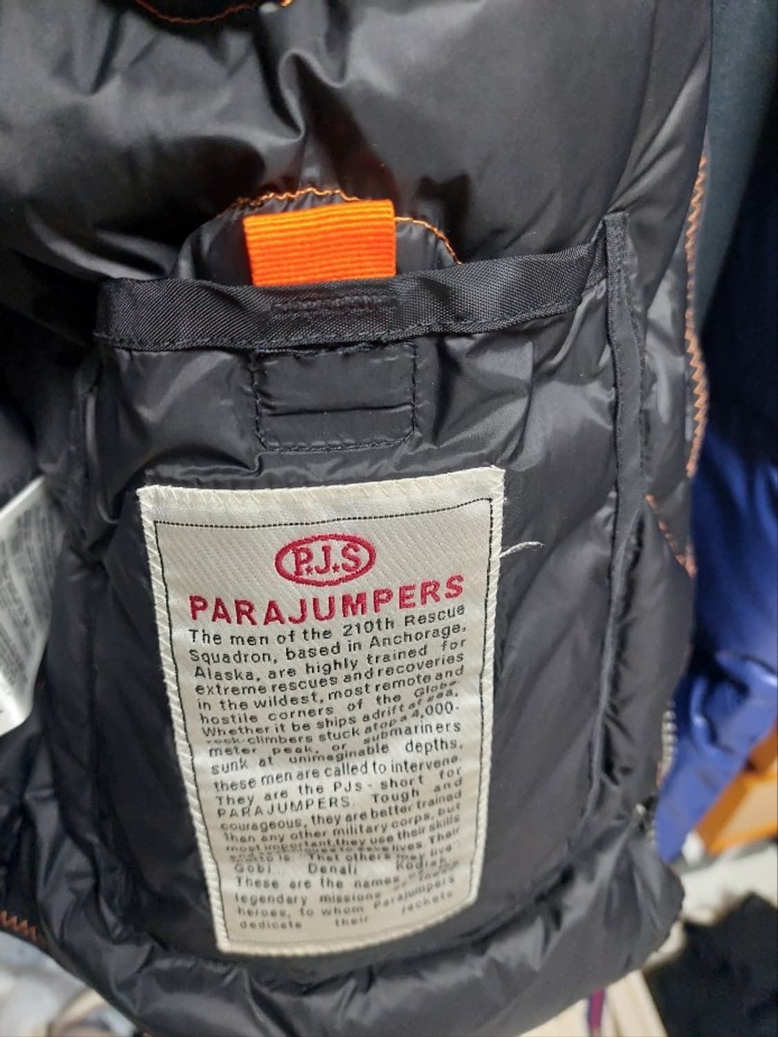 파라점퍼스 고비 블랙 패딩 점퍼 상태최상 M 상품이미지3