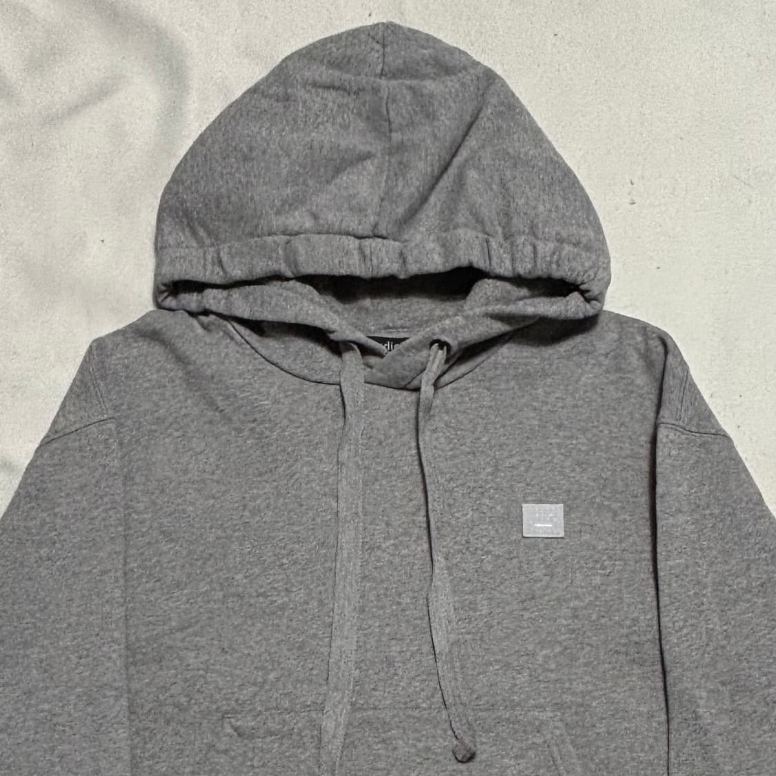 M 아크네 스튜디오 페이스 로고 그레이 후드티 상품이미지1